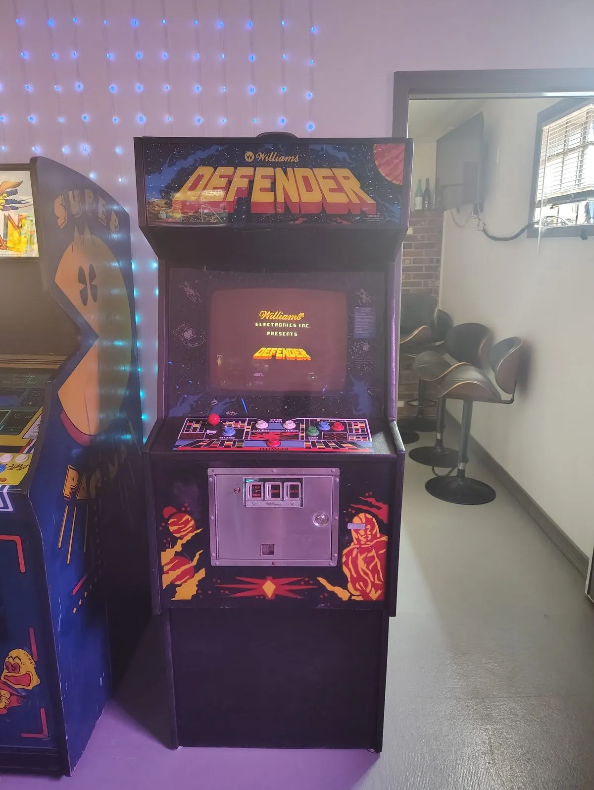 Defender arcade cabinet